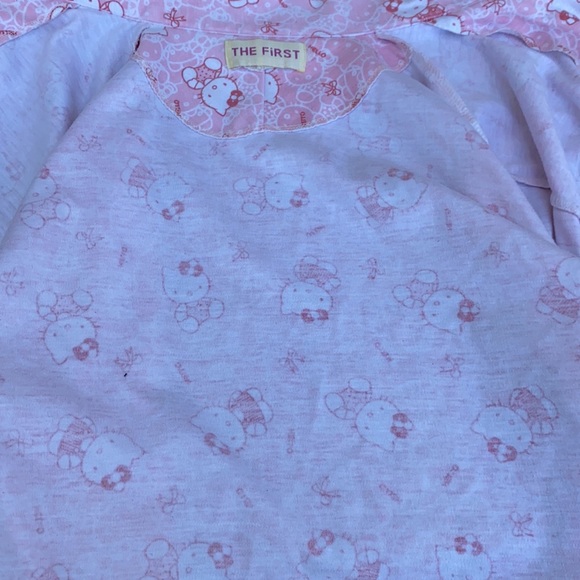 A hello kitty pj set, and would fit someone on the more petite side. - Picture 3 of 3